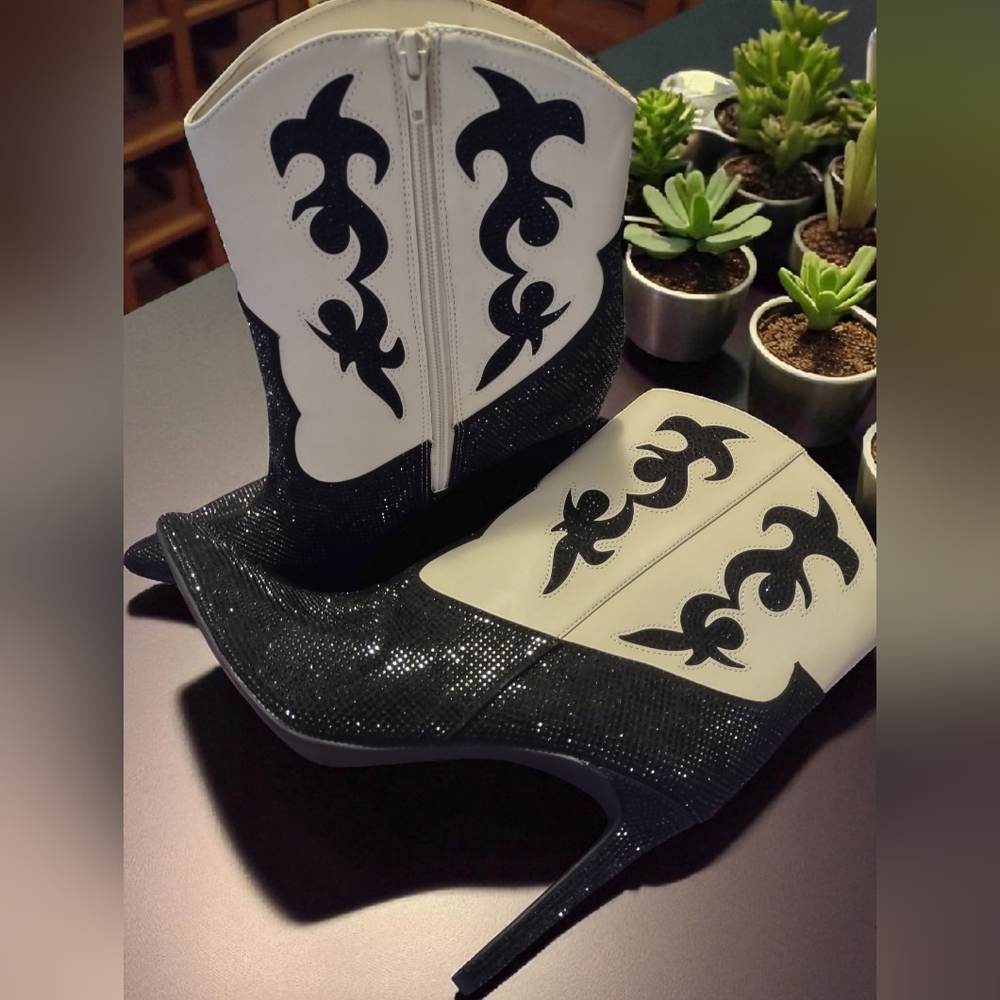 INC International Concepts Women's Indigo Embellished Cowboy Booties Size 12 M